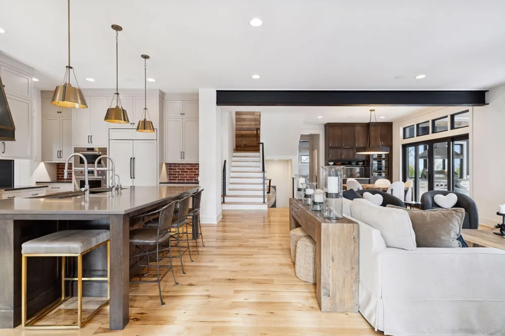 373 Park Street E Wayzata, MN 55391