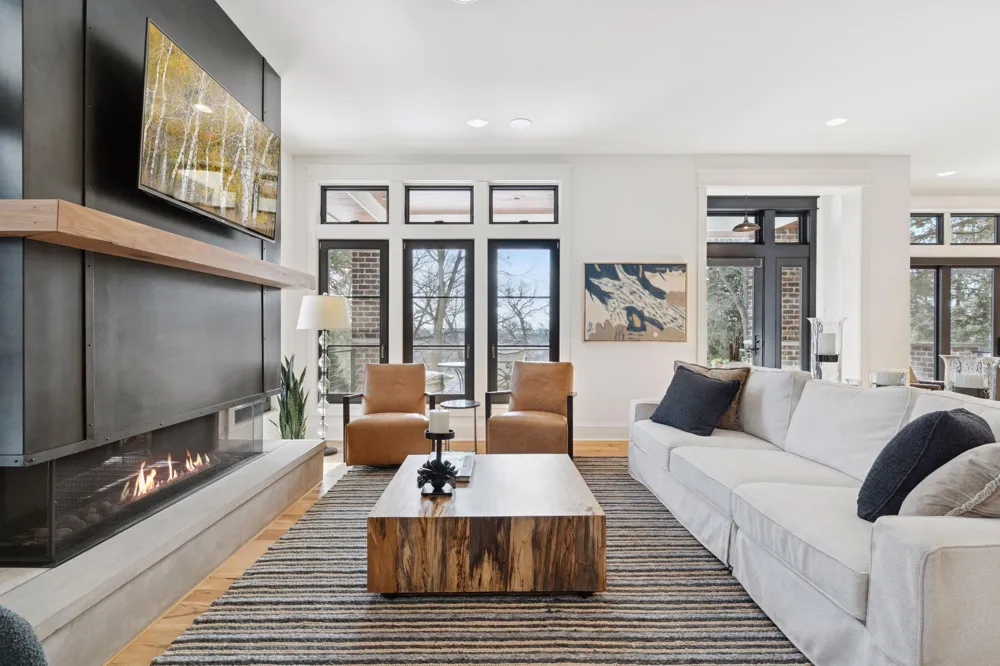 373 Park Street E Wayzata, MN 55391