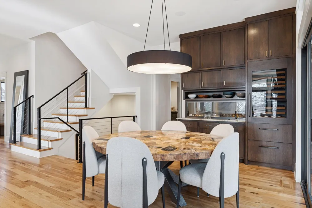 373 Park Street E Wayzata, MN 55391