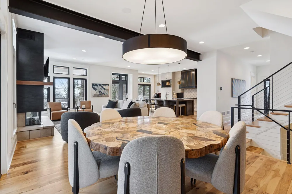 373 Park Street E Wayzata, MN 55391