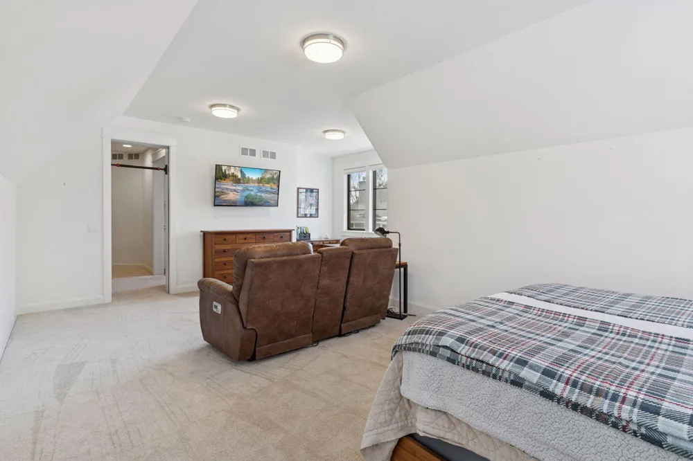 373 Park Street E Wayzata, MN 55391