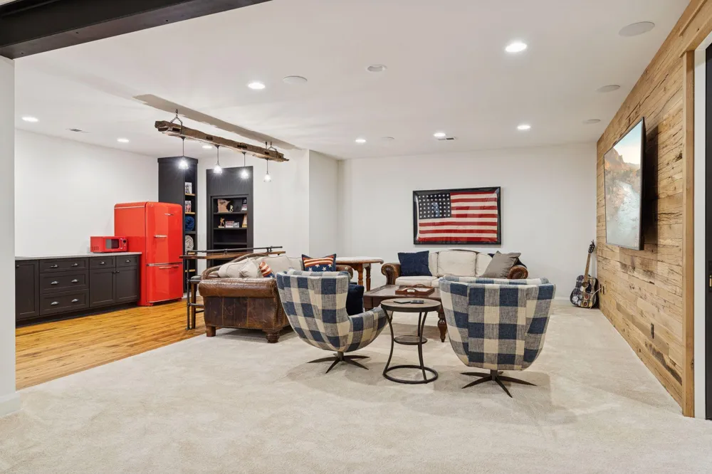 373 Park Street E Wayzata, MN 55391