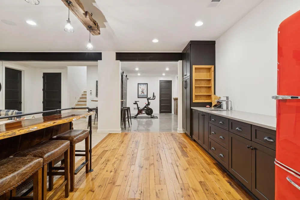 373 Park Street E Wayzata, MN 55391