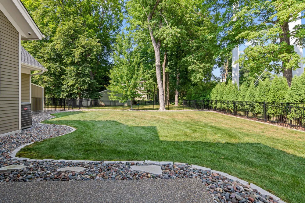 373 Park Street E Wayzata, MN 55391