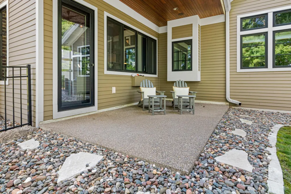 373 Park Street E Wayzata, MN 55391