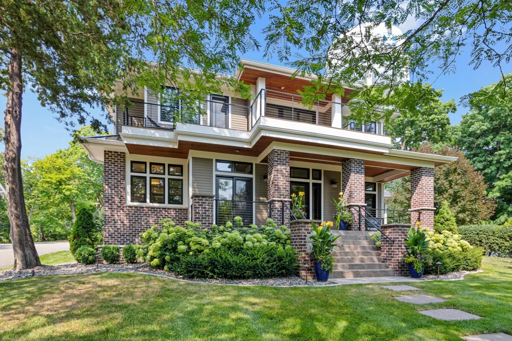 373 Park Street E Wayzata, MN 55391