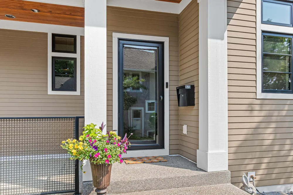 373 Park Street E Wayzata, MN 55391