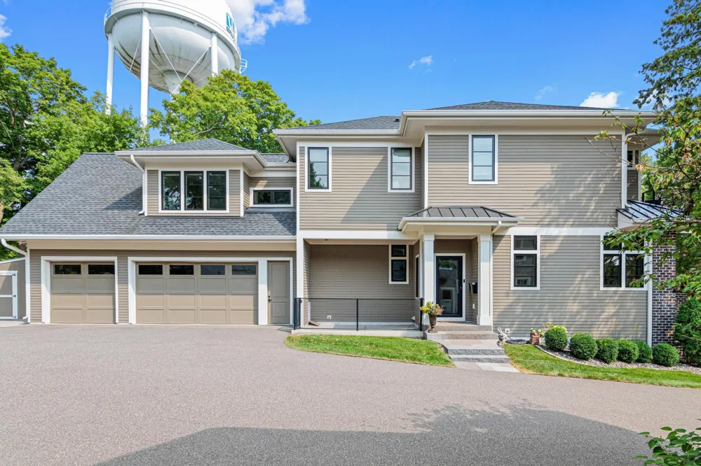 373 Park Street E Wayzata, MN 55391