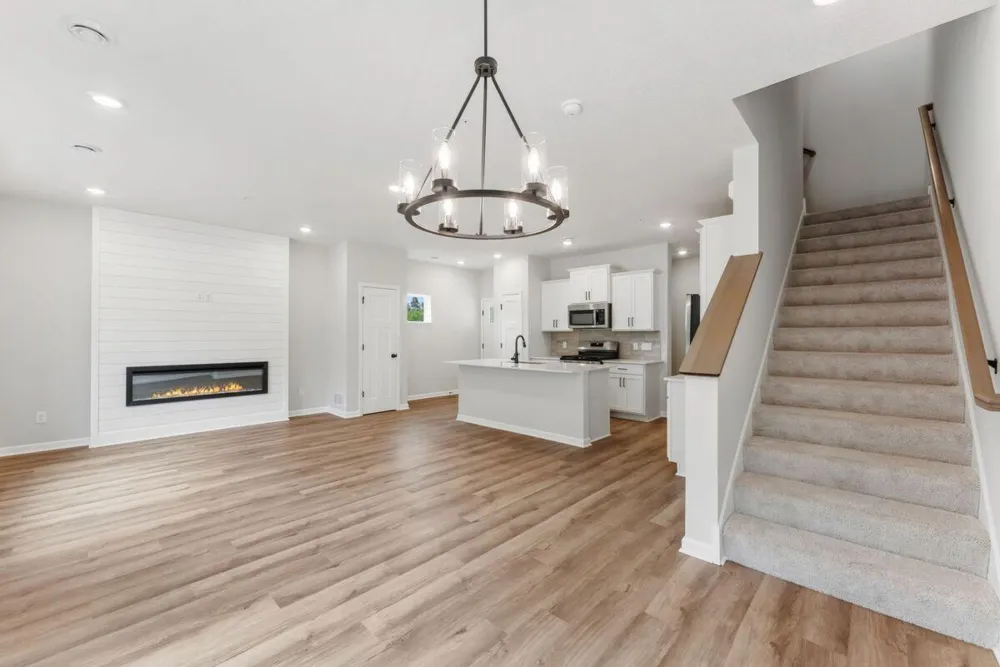 671 Tulare Terrace Newport, MN 55055