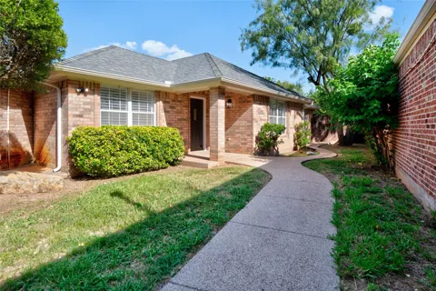 6134 Laurel Court