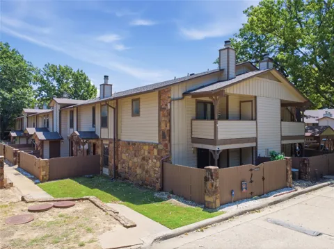 6514 S Memorial Drive ##J