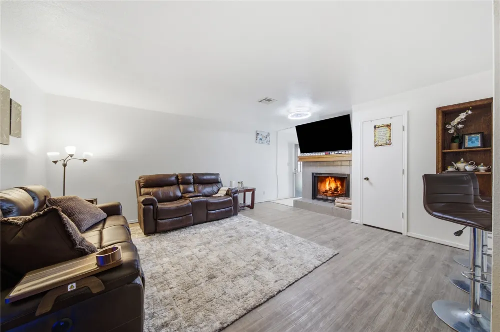 6514 S Memorial Drive ##J Tulsa, OK 74133