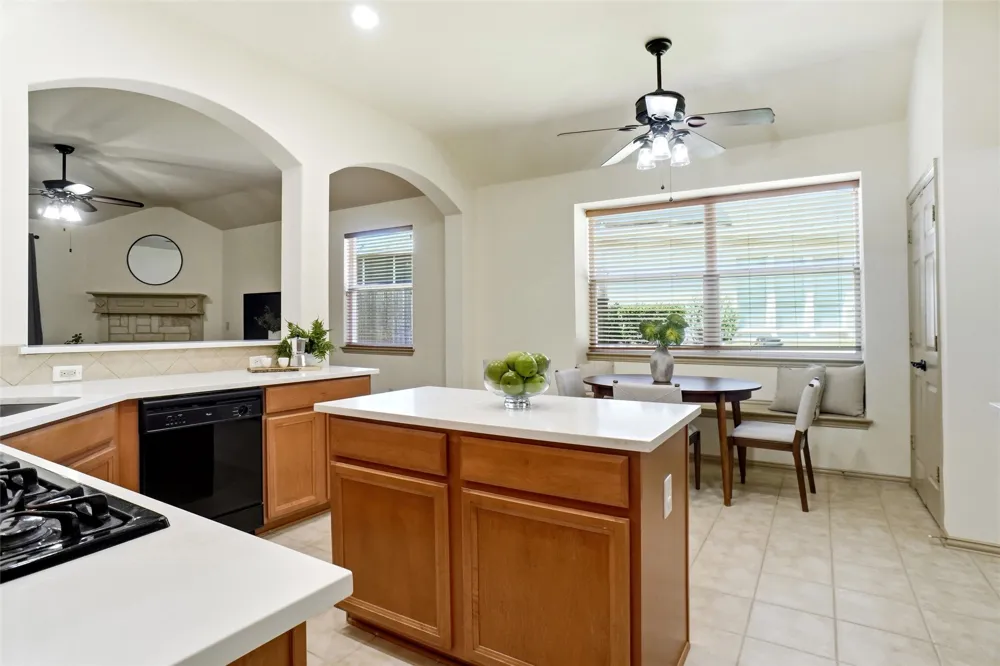 1821 Vintage Drive Corinth, TX 76210