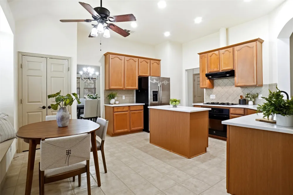 1821 Vintage Drive Corinth, TX 76210