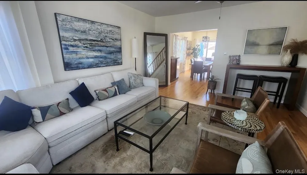 548 E Broadway Long Beach, NY 11561