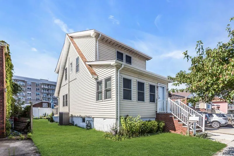 548 E Broadway Long Beach, NY 11561