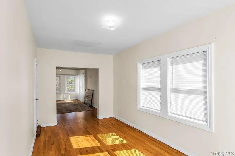 548 E Broadway Long Beach, NY 11561