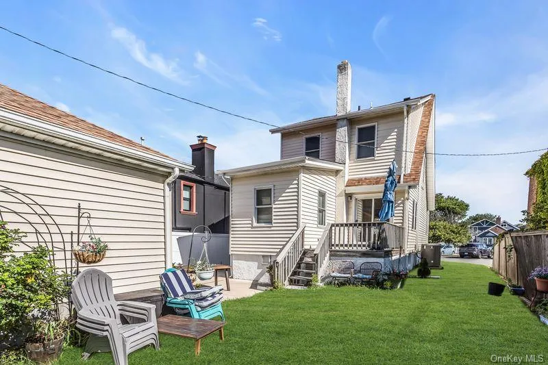 548 E Broadway Long Beach, NY 11561
