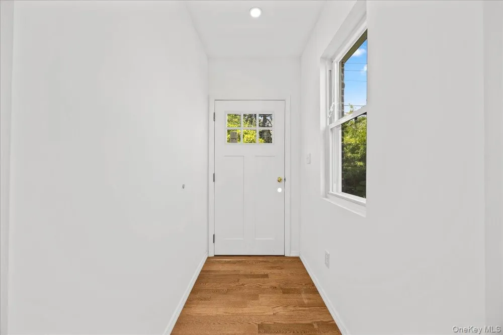 4084 Seton Avenue Bronx, NY 10466