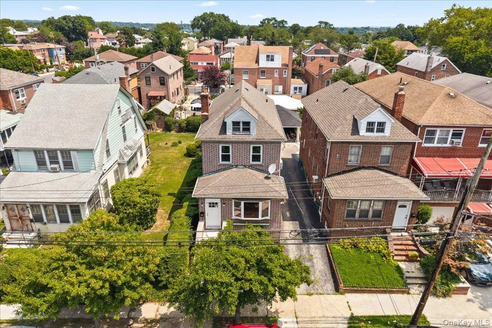 4084 Seton Avenue Bronx, NY 10466
