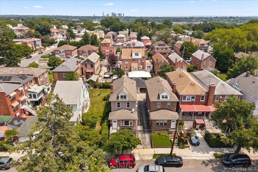 4084 Seton Avenue Bronx, NY 10466