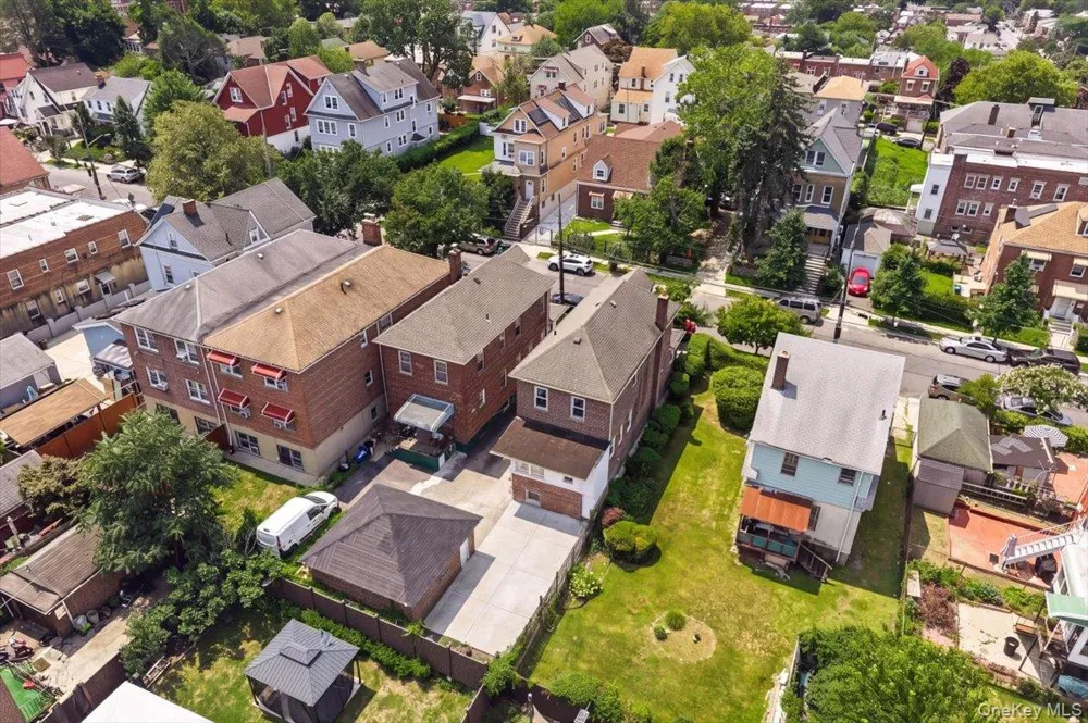 4084 Seton Avenue Bronx, NY 10466