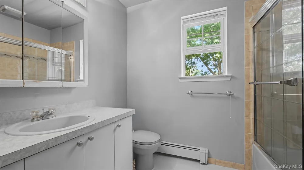 357 Avondale Drive Shirley, NY 11967