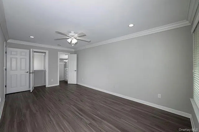 5000 Townhouse Drive #4303 Coram, NY 11727