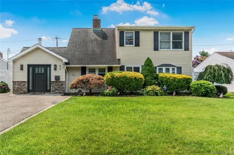 93 Duckpond Drive
