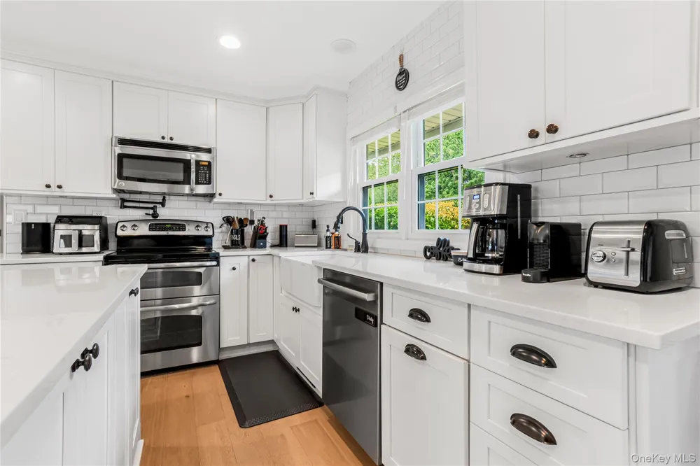 93 Duckpond Drive Wantagh, NY 11793