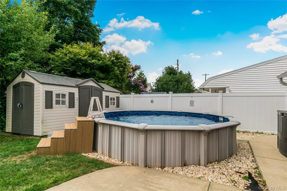 93 Duckpond Drive Wantagh, NY 11793