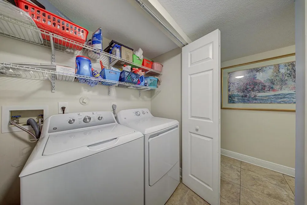 7650 Tahiti Lane #105 Lake Worth, FL 33467