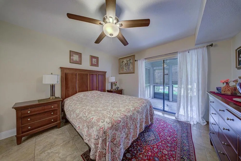 7650 Tahiti Lane #105 Lake Worth, FL 33467