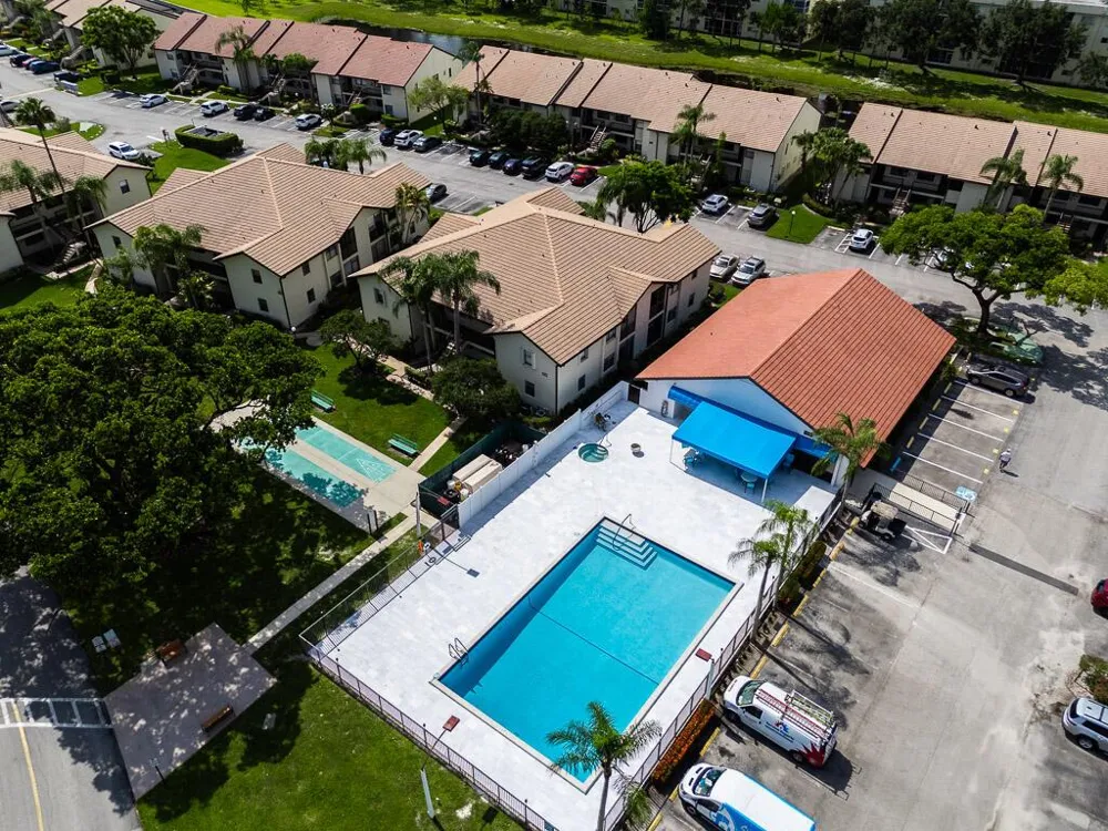 7650 Tahiti Lane #105 Lake Worth, FL 33467