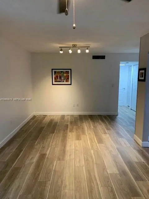 5839 SW 74th Ter #201 South Miami, FL 33143