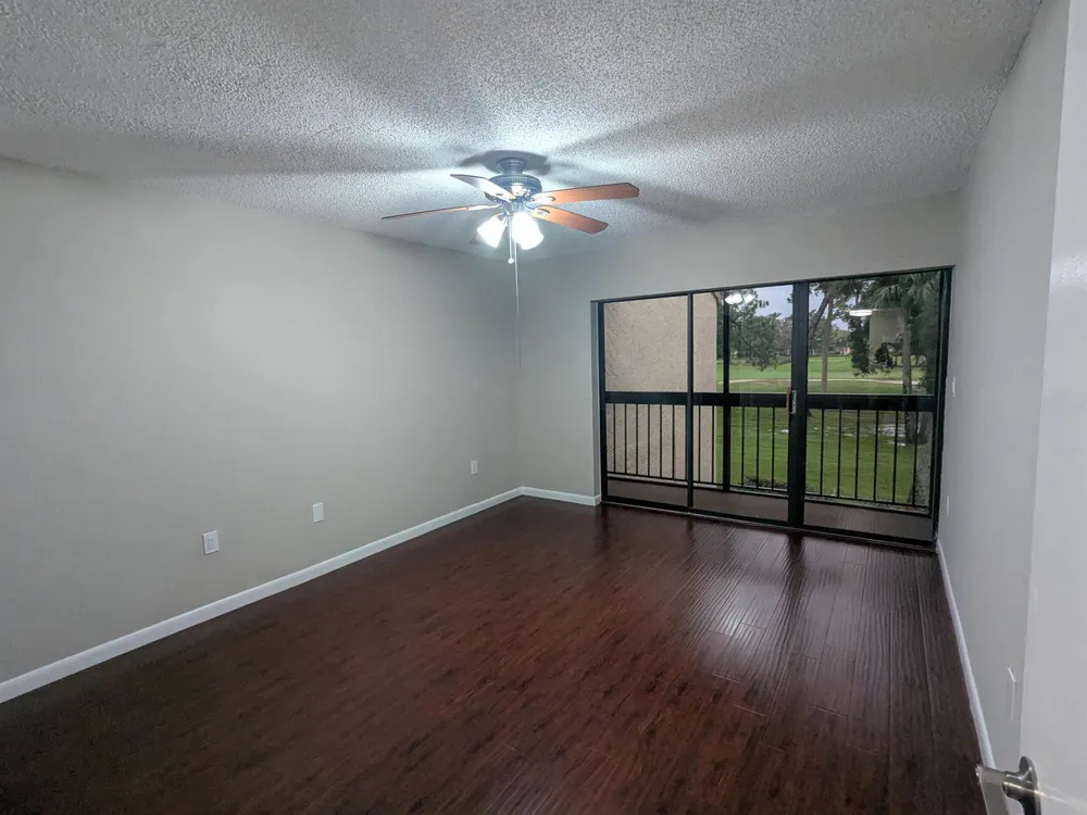 9460 MEADOWOOD DRIVE #203 Fort Pierce, FL 34951