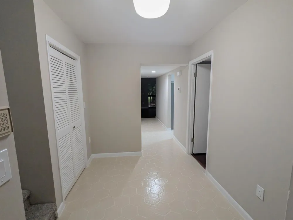 9460 MEADOWOOD DRIVE #203 Fort Pierce, FL 34951