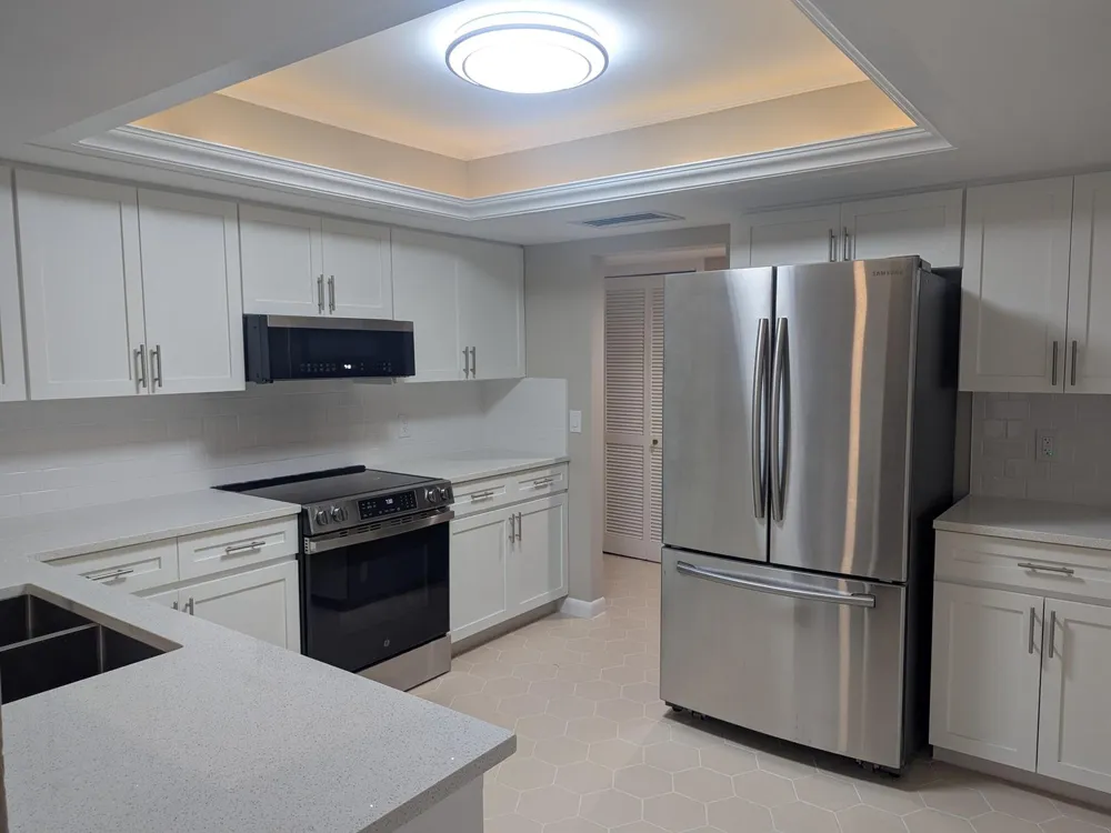 9460 MEADOWOOD DRIVE #203 Fort Pierce, FL 34951