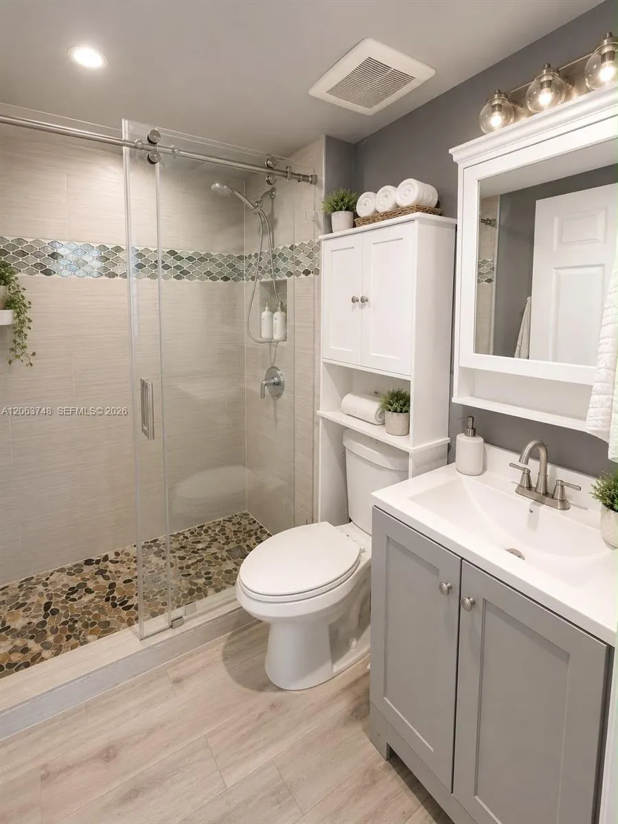 111 Royal Park Dr #1F Oakland Park, FL 33309