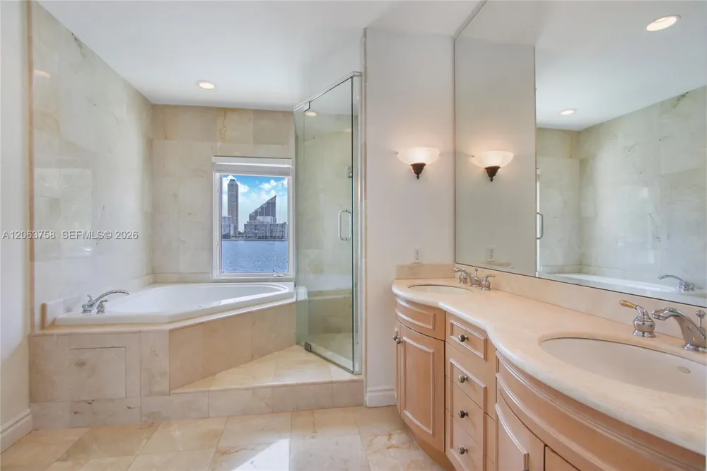 3972 NE 171st St North Miami Beach, FL 33160