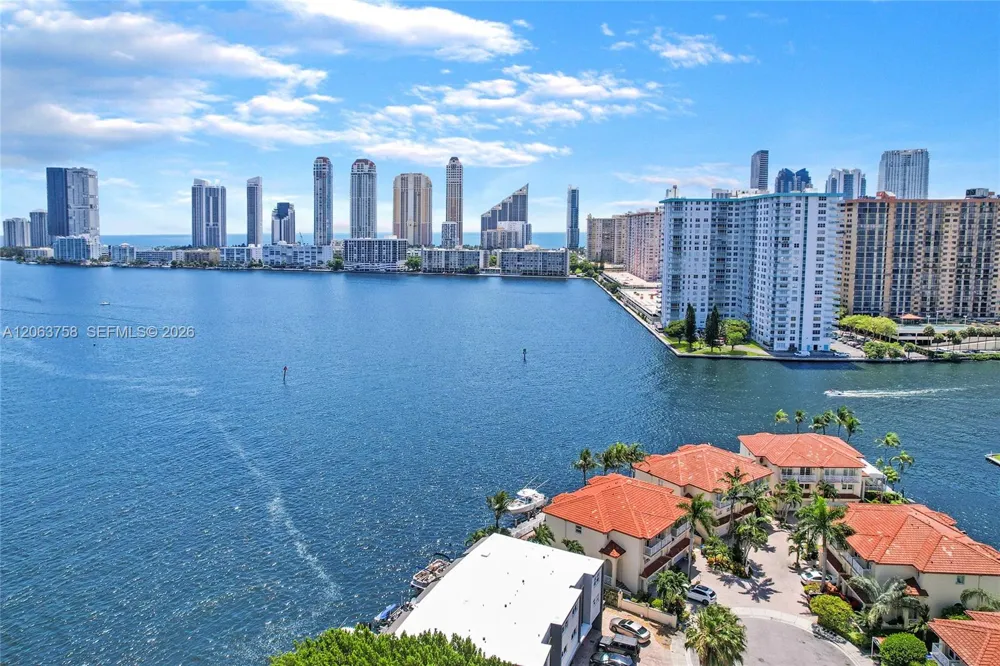 3972 NE 171st St North Miami Beach, FL 33160