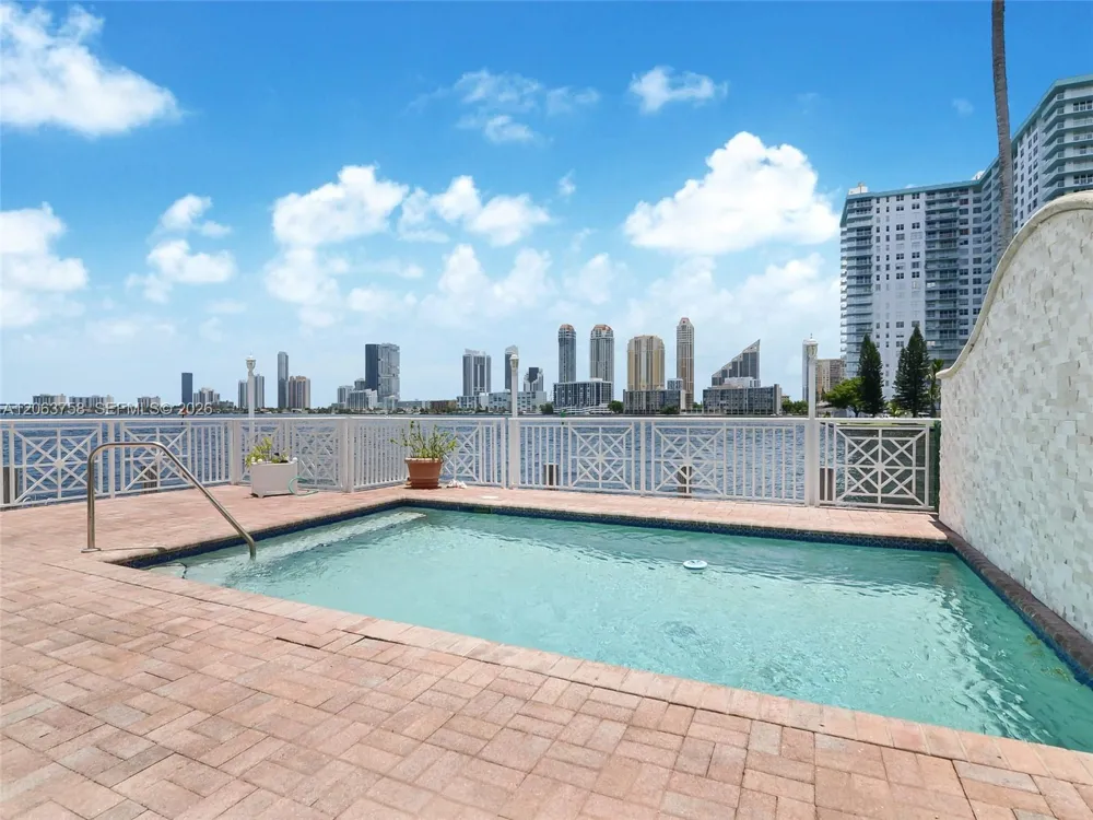 3972 NE 171st St North Miami Beach, FL 33160