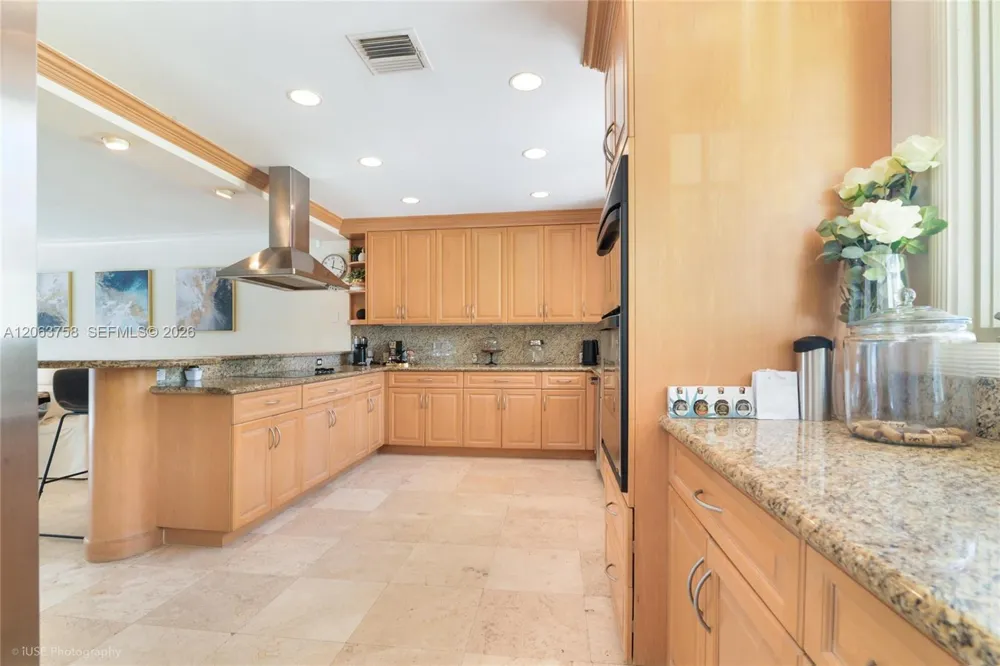 3972 NE 171st St North Miami Beach, FL 33160