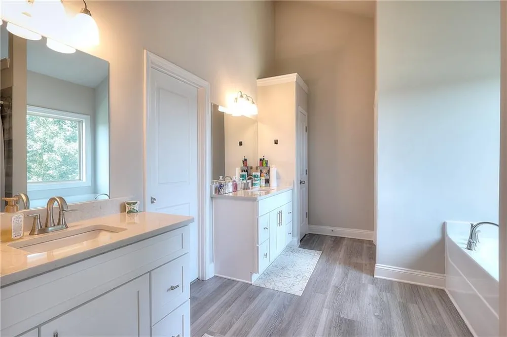 270 Village Brooks Drive Pendergrass, GA 30567
