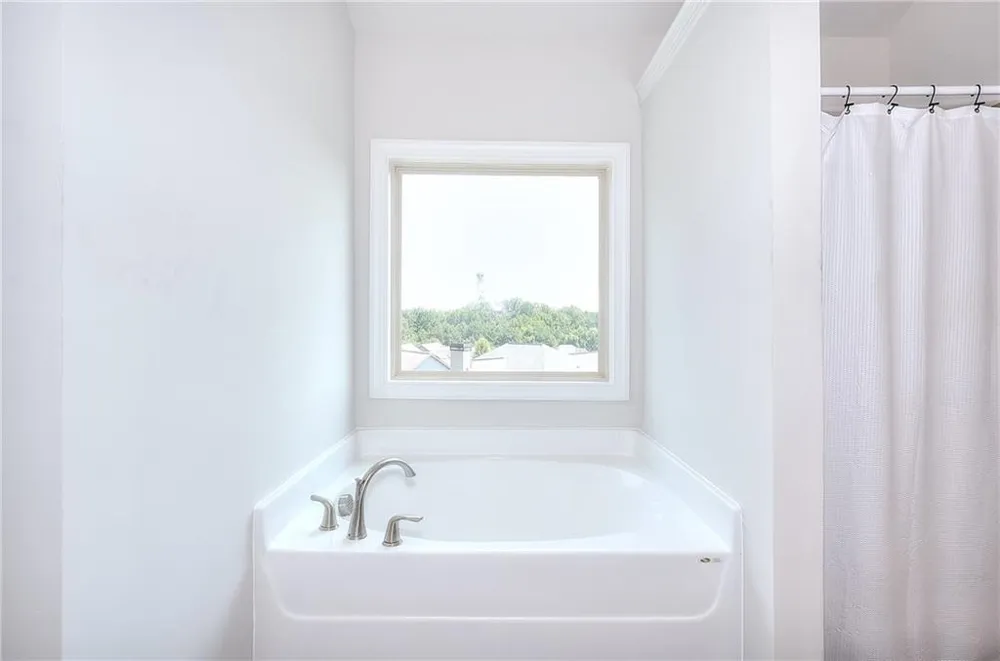 270 Village Brooks Drive Pendergrass, GA 30567