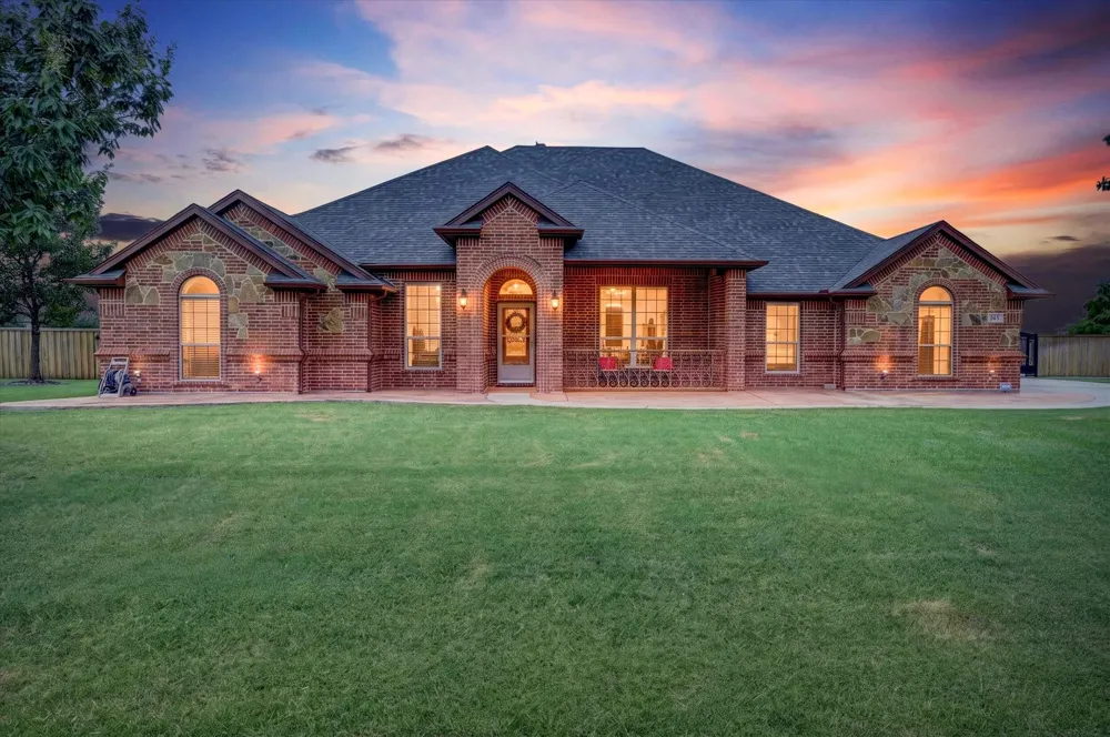 7915 Stone Ridge Drive Northlake, TX 76247