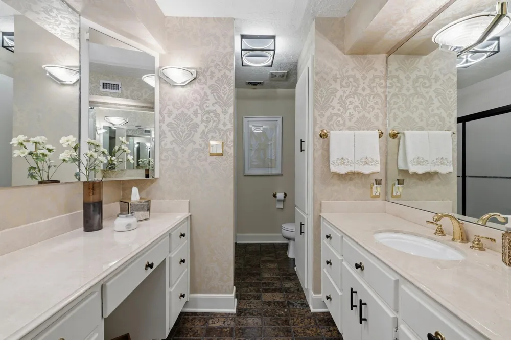 11212 Cedar Gully Road Beach City, TX 77523