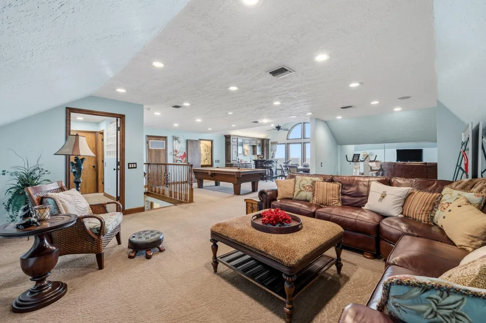 11212 Cedar Gully Road Beach City, TX 77523