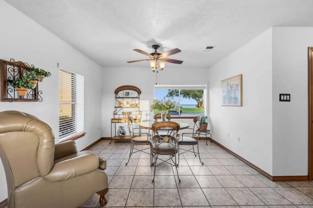 11212 Cedar Gully Road Beach City, TX 77523