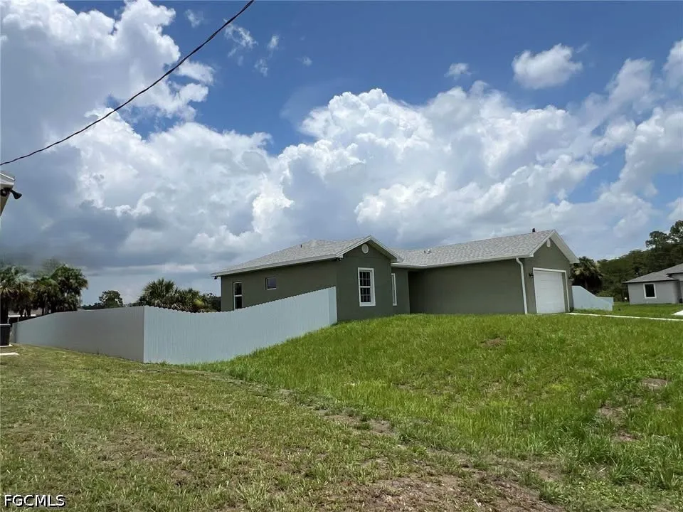 Leader Street Labelle, FL 33935